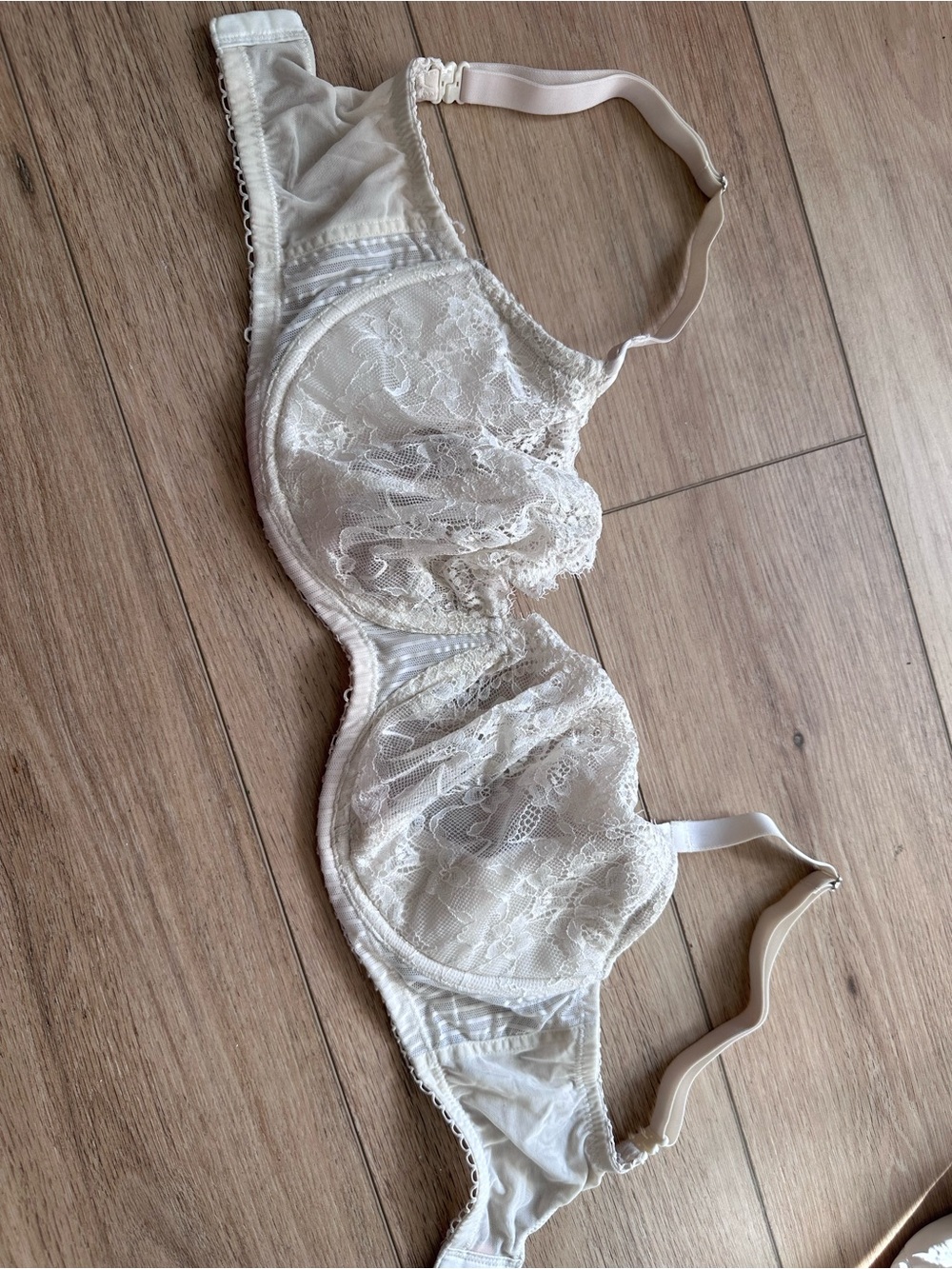 Lace Underwire Bra in Ivory - Elegant Support